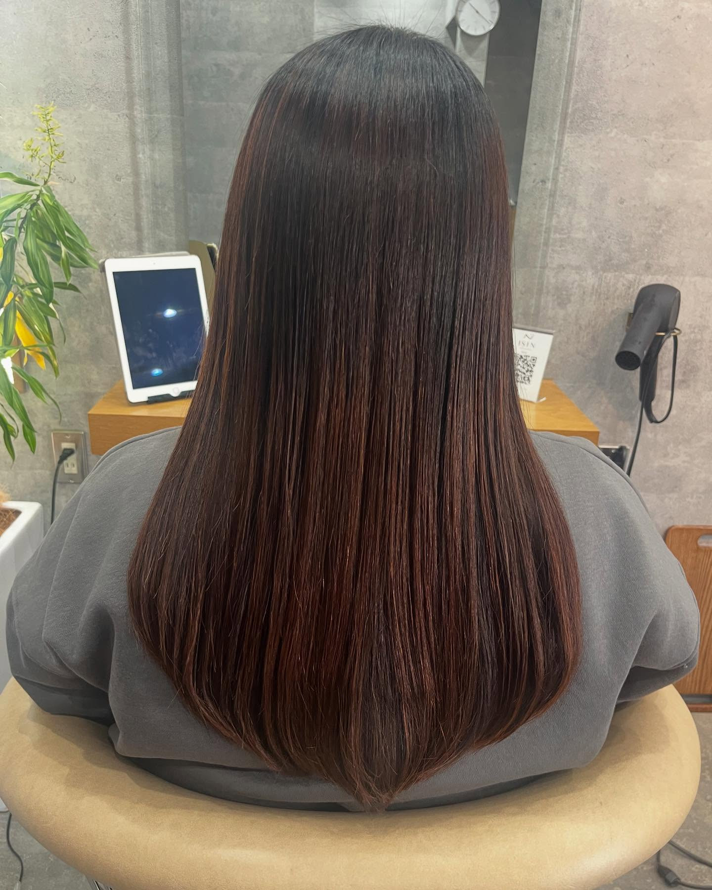 【保土ヶ谷　縮毛矯正　ISIN】