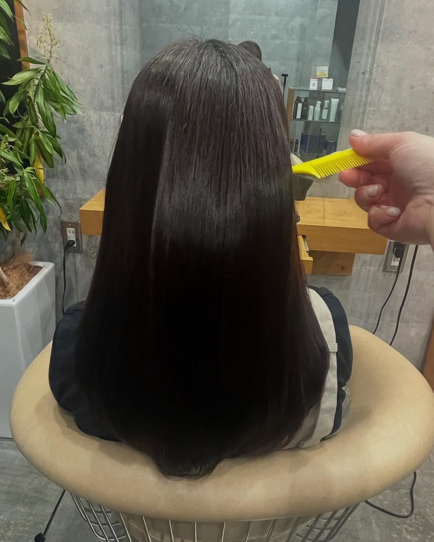 【保土ヶ谷　縮毛矯正　ISIN】