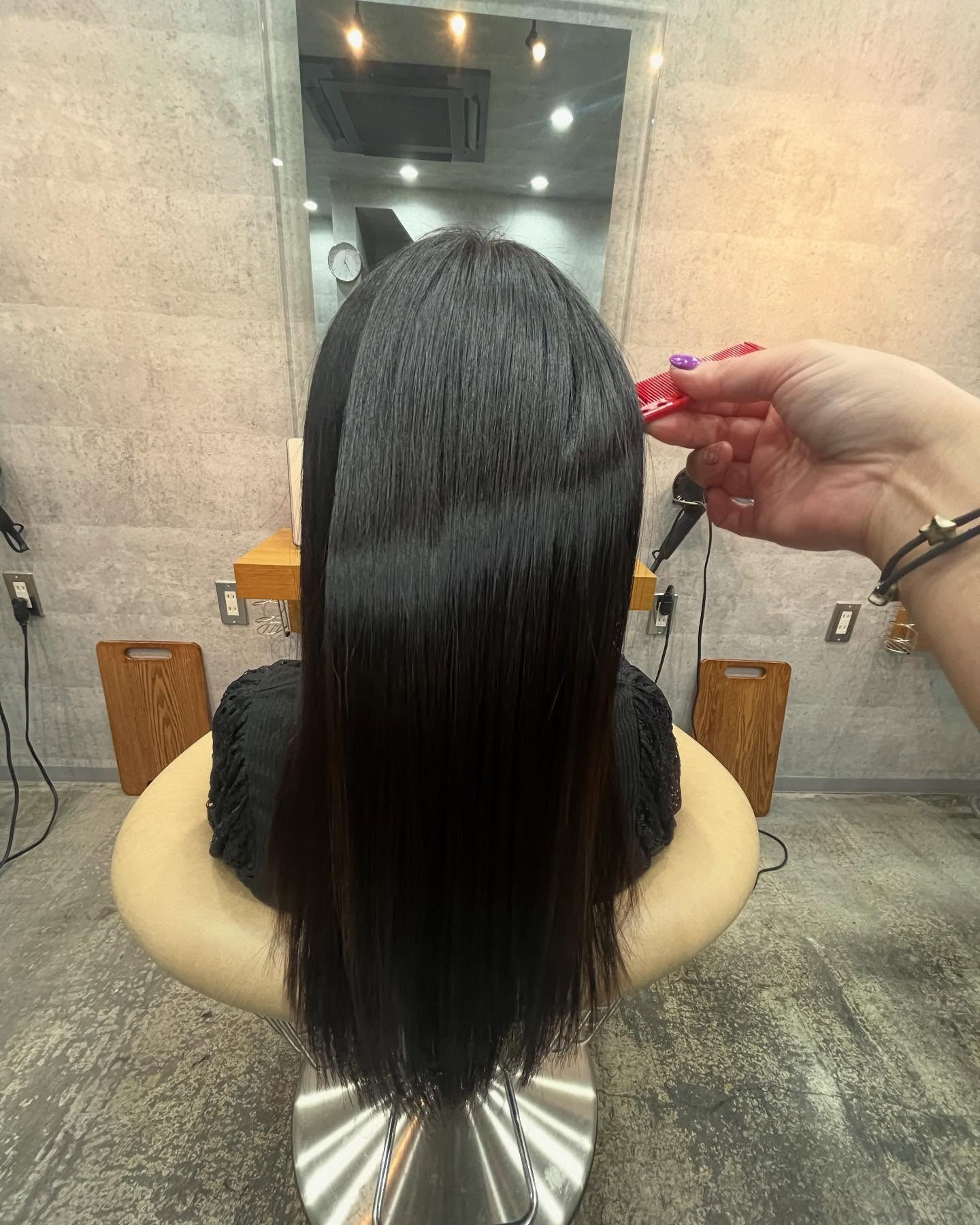 【保土ヶ谷　縮毛矯正　ISIN】